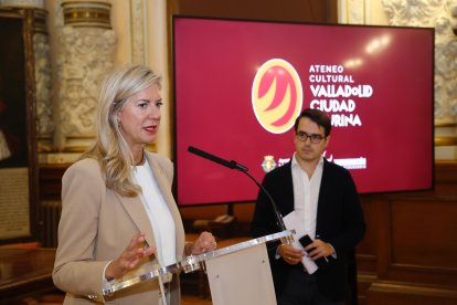 Irene Carvajal en la presentación del 'Ateneo Cultural. Valladolid Ciudad de Tauromaquia'.