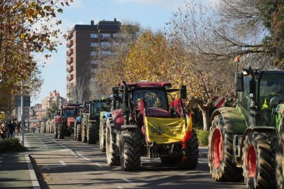 Los tractores recorren las calles de Valladolid