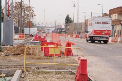 Obras en pleno polígono de Argales.