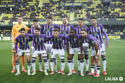 Once inicial del Real Valladolid contra el Villarreal en la Cerámica