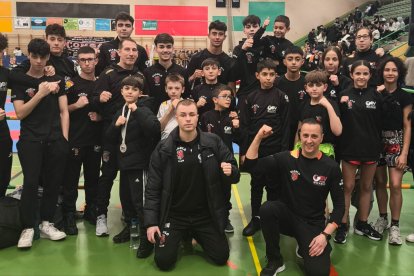 El Club Kickboxing Diablo-CBV celebra sus medallas en el Campeonato de Castilla y León