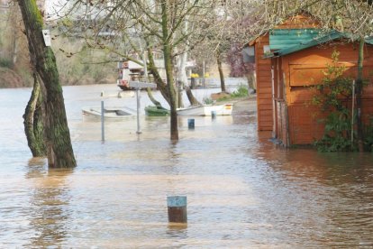 Los pasillos inferiores del Pisuerga, totalmente anegados.
