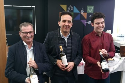 Reconocimiento a las bodegas ganadoras.