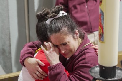 Desolación de los cofrades de la Sagrada Cena.