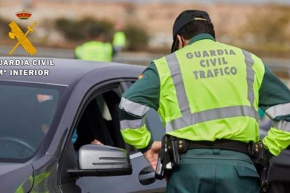 Control de la Guardia Civil, en una imagen de archivo.