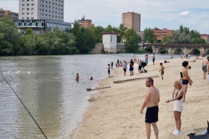 La Playa De Las Moreras De Valladolid Adelanta El Verano