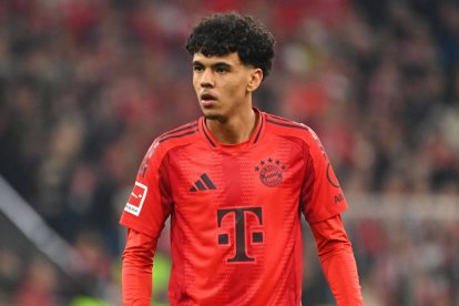 Aznou, con la camiseta del Bayern.