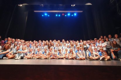Foto de familia de la cantera del Aula.