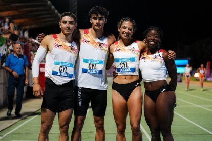 Equipo de Castilla y León en los relevos 4x1000.