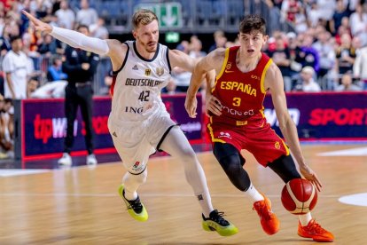 De Larrea, ante Alemania.