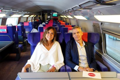 Ouigo presenta la nueva campaña para reforzar su apuesta por la línea Valladolid-Segovia-Madrid, con la presencia del director Comercial y de Marketing de Ouigo España, Federico Pareja y la concejala Blanca Jiménez