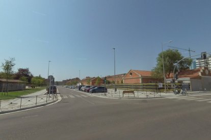 Calle Bartolomé de las Casas, uno de los pioneros en la defensa de los Derechos Humanos.
