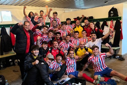 El Tordesillas celebra su último triunfo.