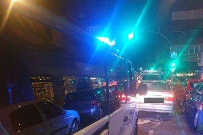 Un conductor drogado se salta un semáforo en rojo mientras veía una película en Valladolid