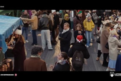 Un año más, el spot de la Lotería de Navidad marca el inicio de la campaña del Sorteo Extraordinario del 22 de diciembre, que este año cuenta con 2.772 millones de euros en premios.<br /><br />Fuente del video: LOTERÍA Y APUESTAS DEL ESTADO