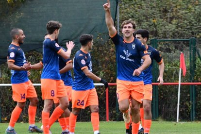 Chatún celebra uno de sus goles esta temporada.