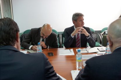 El secretario de Estado de Transportes, José Antonio Santano, durante las reuniones de la SVAV