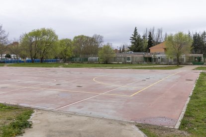 Terrenos cerca del colegio Miguel Delibes para construir el nuevo polideportivo