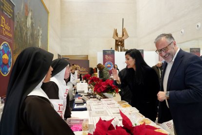 Carlos Pollán asiste a la feria de repostería Dulce Tentación de Valladolid.