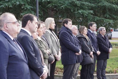 El Gobierno de Castilla y León guarda un minuto de silencio en recuerdo de los fallecidos en el accidente de tren de Adamuz (Córdoba)