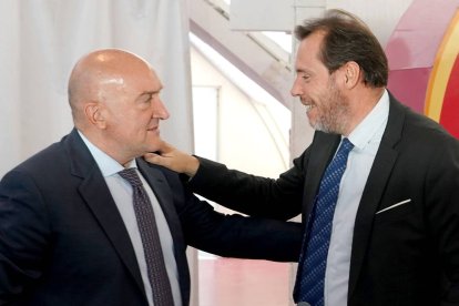 JESÚS JULIO CARNERO Y ÓSCAR PUENTE