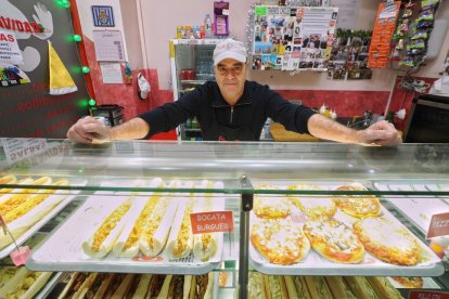 Javier en la bocatería Piccolo de Macías Picavea