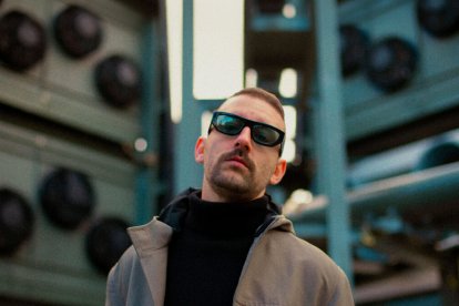 Erik Urano en una imagen promocional