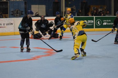Una acción del partido entre Caja Rural CPLV y Molina.