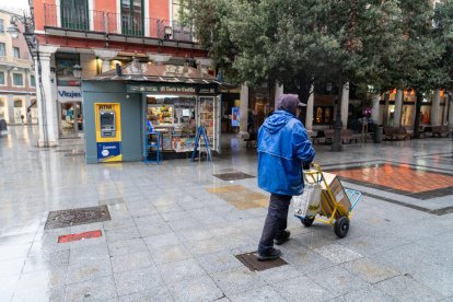 Presentación de la primera instalación de un kiosco multiservicio en Valladolid