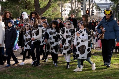 Pasacalles de carnaval por los barrios Villa del Prado, Huerta del Rey y Girón