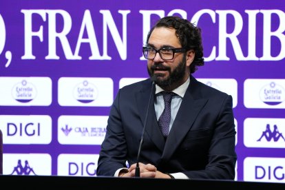 Víctor Orta, durante su rueda de prensa.