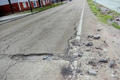 Socavones en el Camino Viejo de Simancas de Valladolid.
