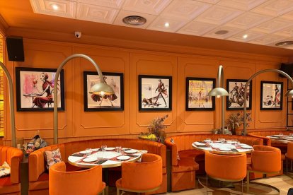 Parte de la sala del comedor renovado del restaurante Ditaly Valladolid