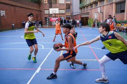 Imagen del duelo jugado entre Teresianas y La Merced.