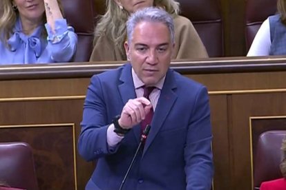 Elías Bendodo durante su intervención en el Congreso este miércoles.