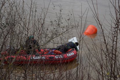Búsqueda del tripulante del ultraligero siniestrado en Villamarciel (Valladolid) en el que participó el sargento acusado con los GEAS de Valladolid.