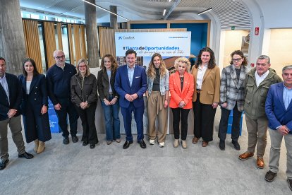 CaixaBank firma diez alianzas con Grupos de Acción Local para impulsar el emprendimiento rural en Castilla y León.