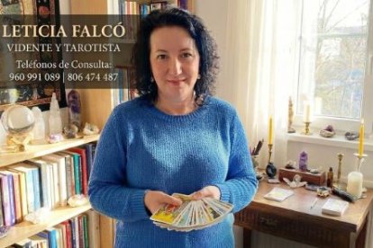 Vidente y tarotista Leticia Falcó