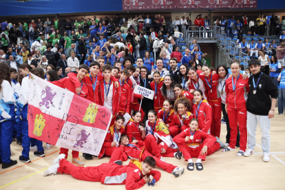 Castilla y León masculino y femenino en el MiniBasket.