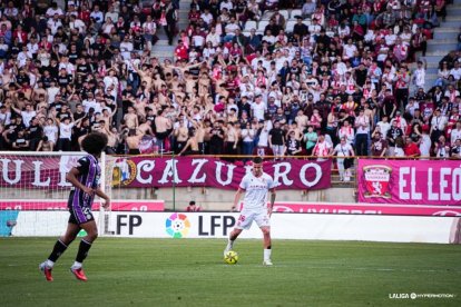 Peña ‘Orgullo Cazurro’, durante el Cultural-Real Valladolid.