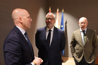 CARLOS MENÉNDEZ, CARLOS POLLÁN E IÑAKI SICILIA.-ICAL