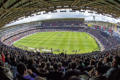 Vista panorámica de Zorrilla con un partido de rugby.