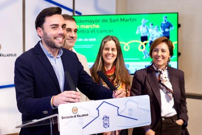 El diputado de Empleo, Desarrollo Económico y Reto Demográfico, Roberto Migallón presenta el evento que une el Mercado del Autónomo y Emprendedor y la Marcha contra el Cáncer