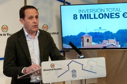 El presidente de la Diputación, Conrado Íscar, en la presentación del Plan V 2026