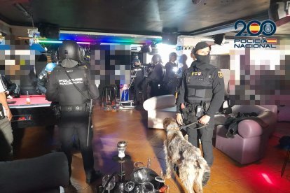 Operación antidroga en Valladolid: dos detenidos por traficar en una discoteca.