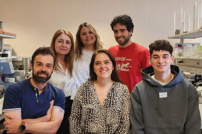 Aitor C. Raposeiras, Mª Ascensión Rodríguez Esteban, Diana Movilla Quesada, Ana Belén Ramos Gavilán, Jorge Edgardo Gallegos Molina y Mario Arranz Tamames