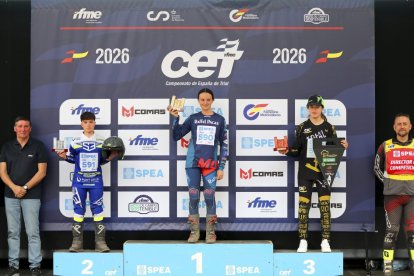Ángel Allende en el podio del Campeonato Nacional de Trial  en Guadalajara.