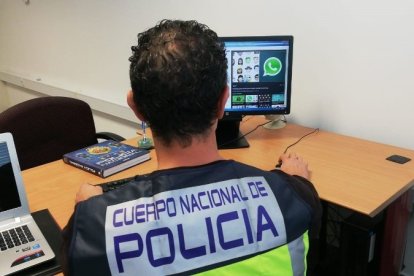 Agente de la Policía Nacional.