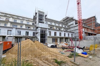 Promoción de viviendas en construcción en Arroyo de la Encomienda.