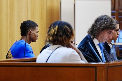 Juicio por homicidio en grado de tentativa de tres miembros de la banda latina ‘Trinitarios’ contra un seguidor de ‘Dominican Don’t Play’.
